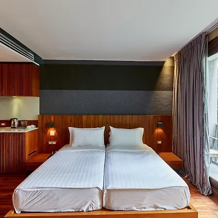 Luxx Langsuan Hotel - Sha Plus Bangkok Exterior photo
