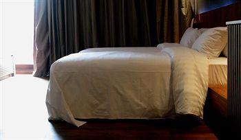Luxx Langsuan 4*