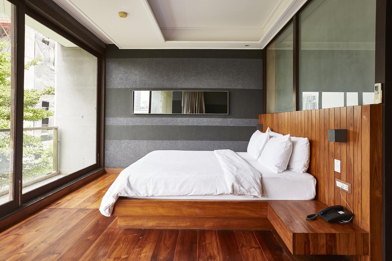Luxx Langsuan Hotel Bangkok