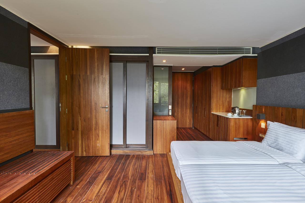 Luxx Langsuan Hotel