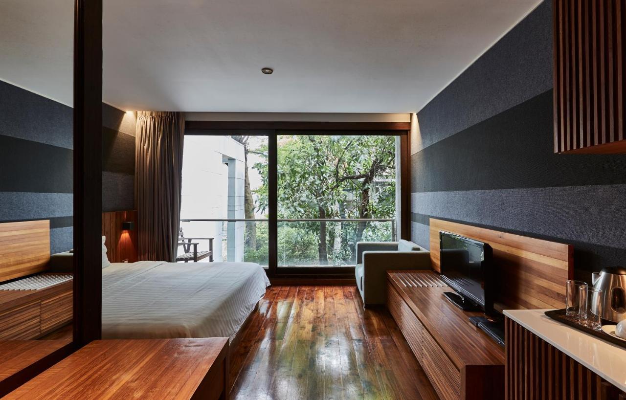 Hotel Luxx Langsuan 4*