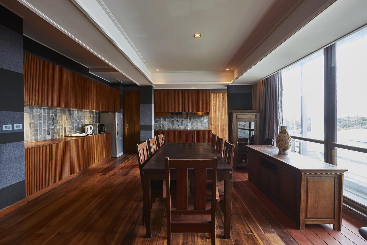 Luxx Langsuan 4*