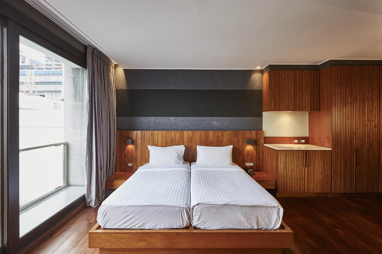 Luxx Langsuan 4*
