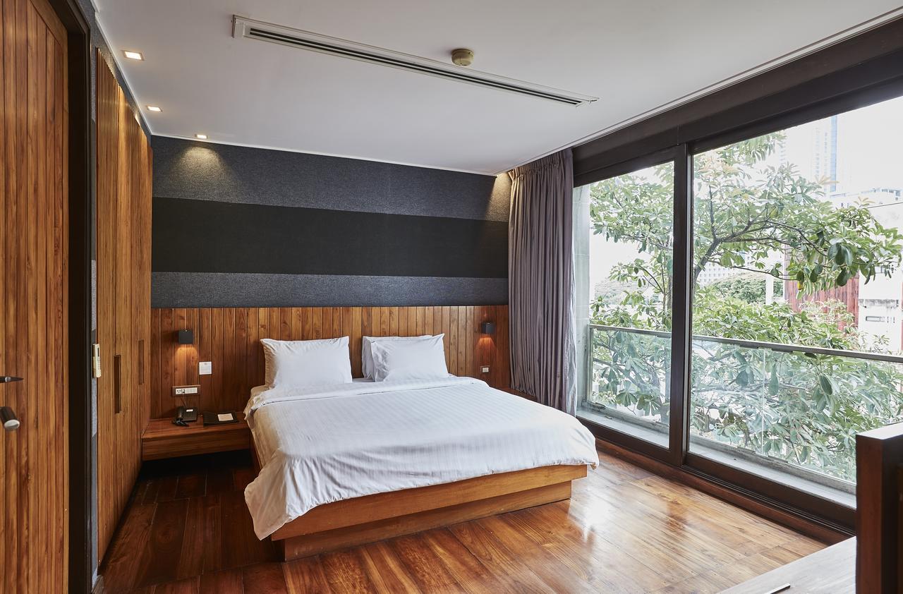 Hotel Luxx Langsuan 4*