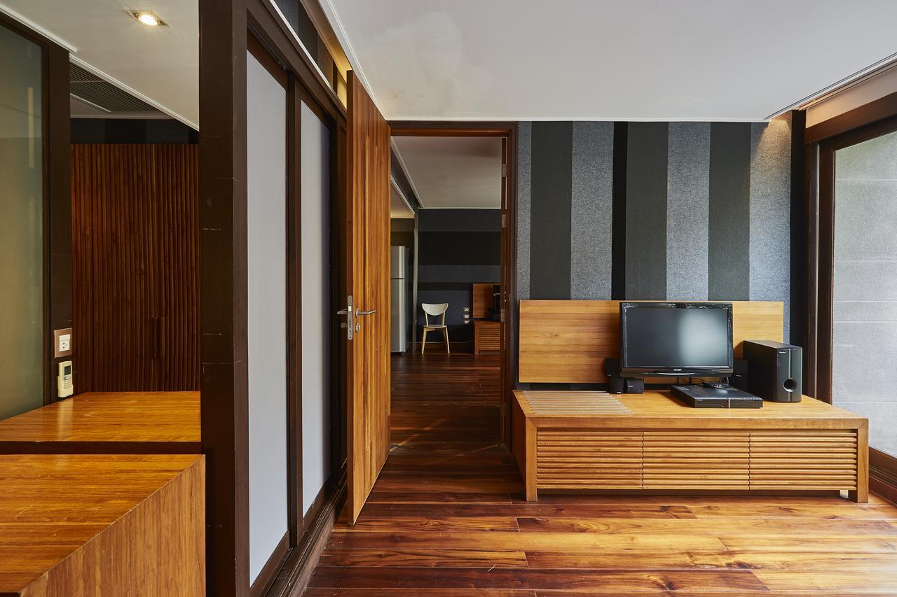 Hotel Luxx Langsuan Bangkok